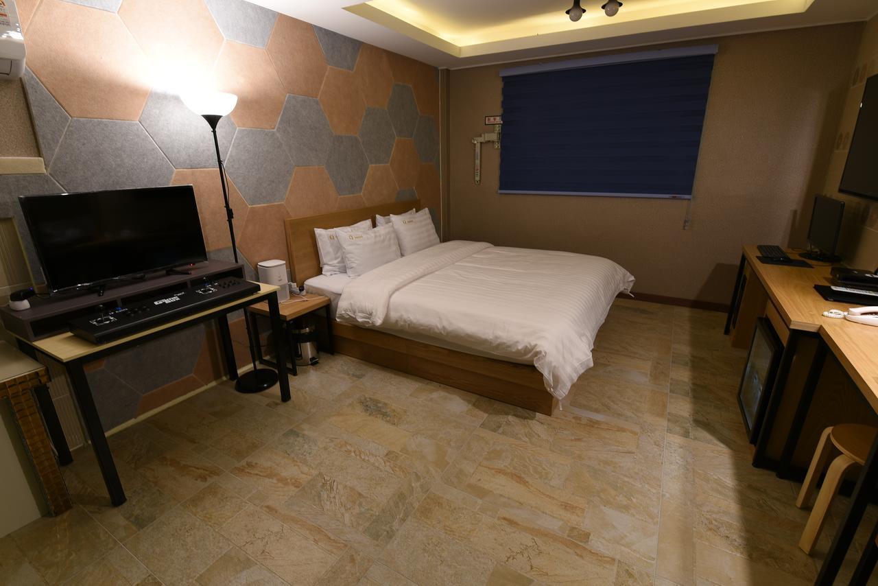 Jecheon Q Motel ภายนอก รูปภาพ