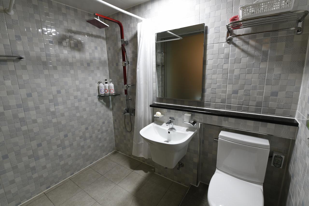 Jecheon Q Motel ภายนอก รูปภาพ