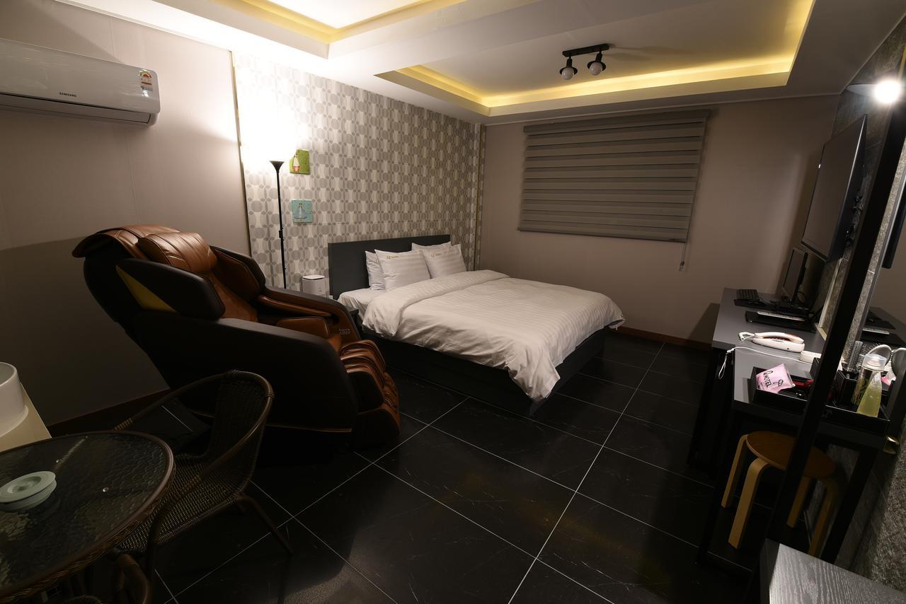 Jecheon Q Motel ภายนอก รูปภาพ